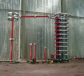 冲击电压发生器 